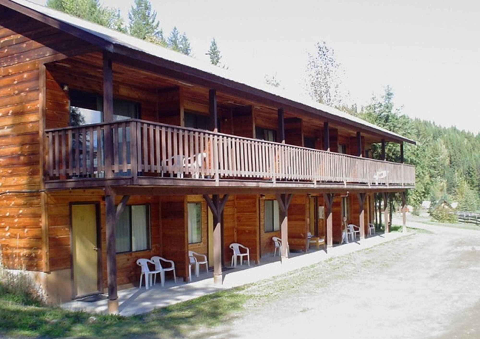 Helmcken Falls Lodge Cabin Rooms And Rv Park Клируотер Экстерьер фото