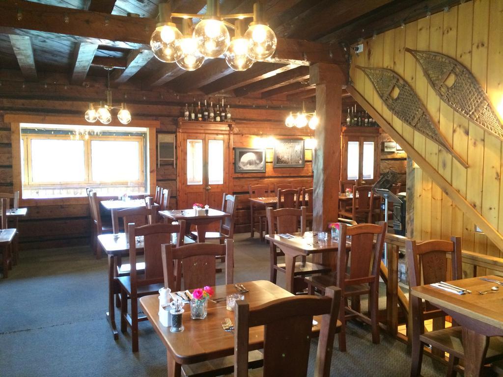 Helmcken Falls Lodge Cabin Rooms And Rv Park Клируотер Экстерьер фото